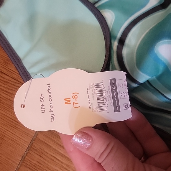 Girls Swimsuit - Picture 3 of 4